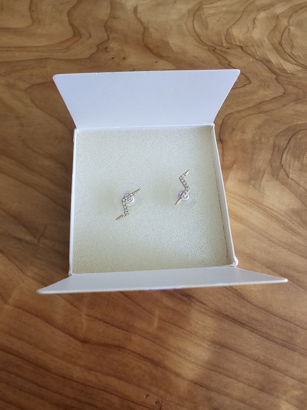 Stella & Dot Gold Crystal Zigzag Stud Earrings - Picture 3 of 3